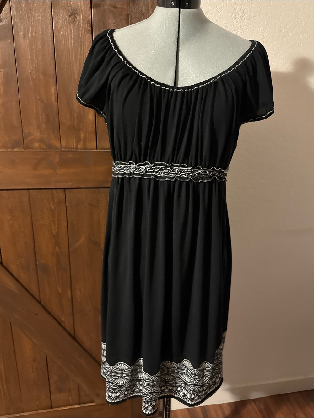 Studio M Black Short Sleeve Black and White Trim Dress